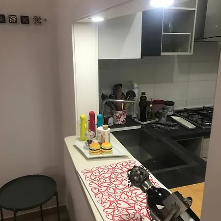 Modern House C&n アパート